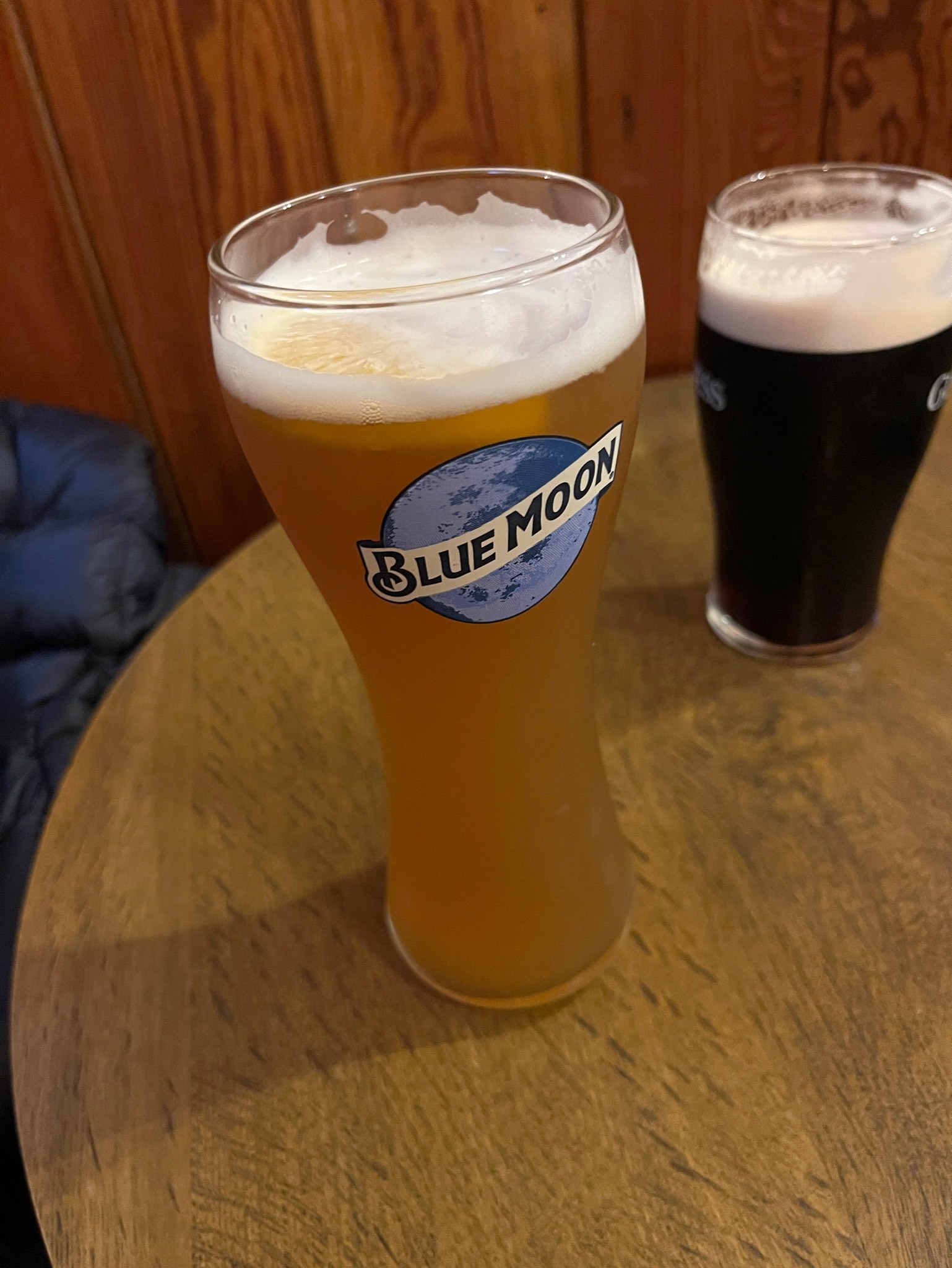 Blue Moon 2022, Bofkont