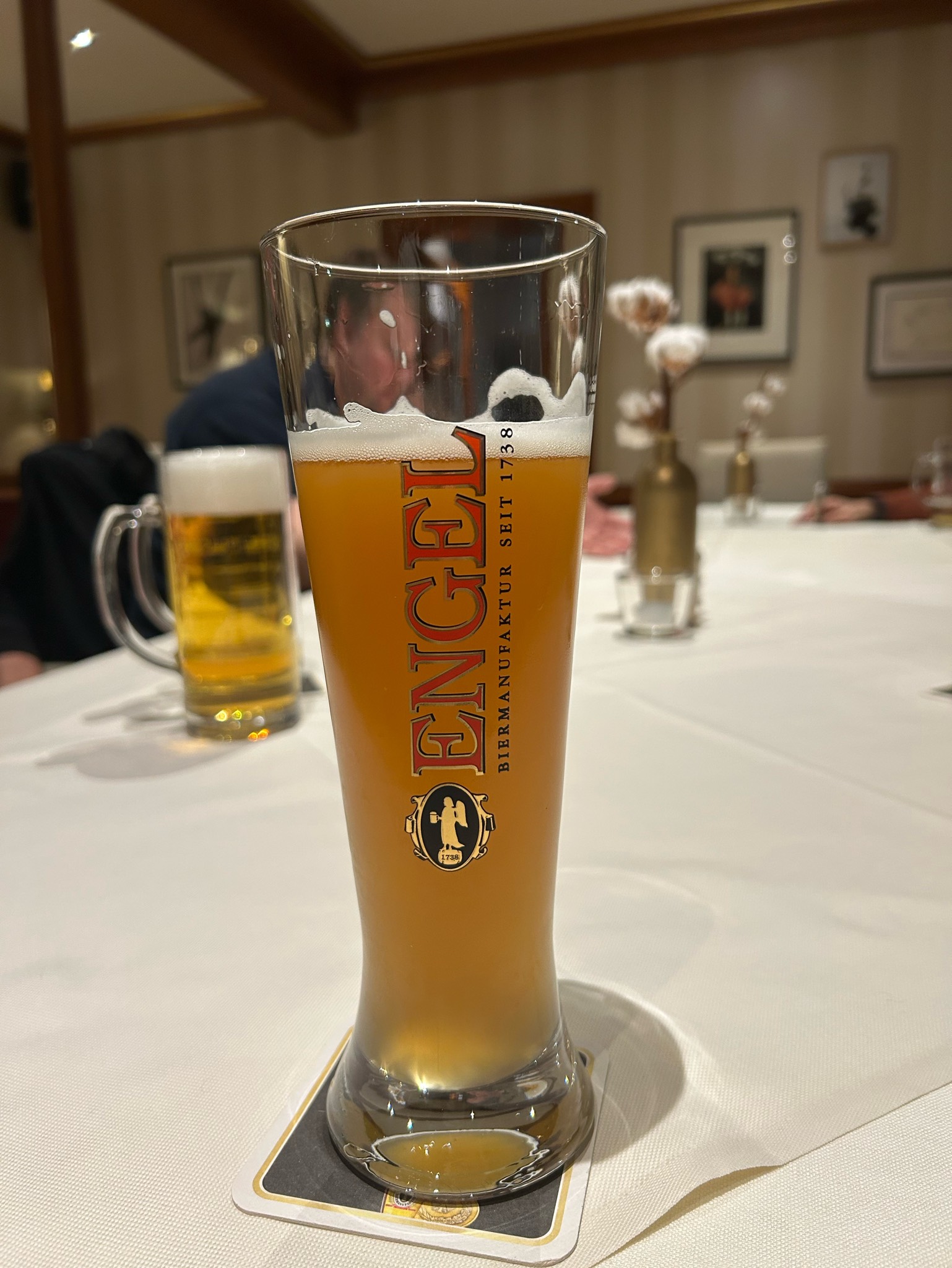 Engel Hefeweizen, Biermanufaktur Engel GmbH & Co. KG
