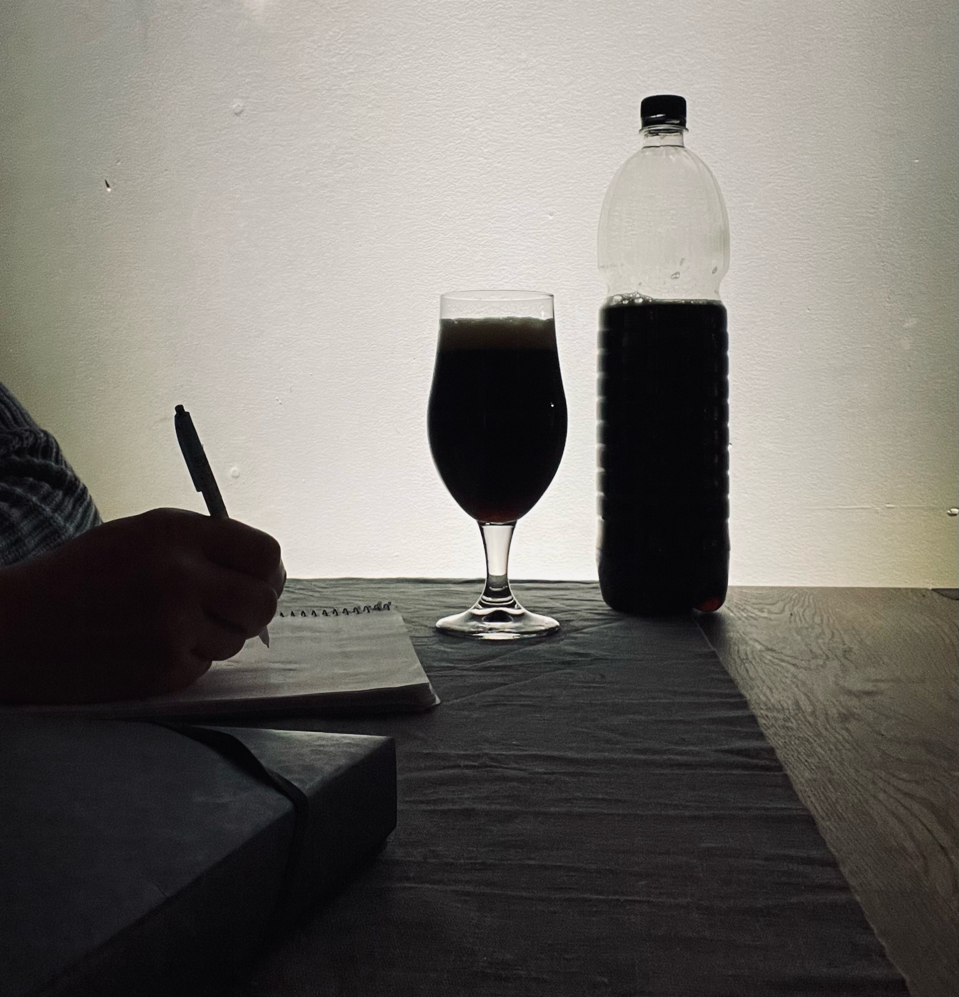 Jodu Tumšais, Latvia