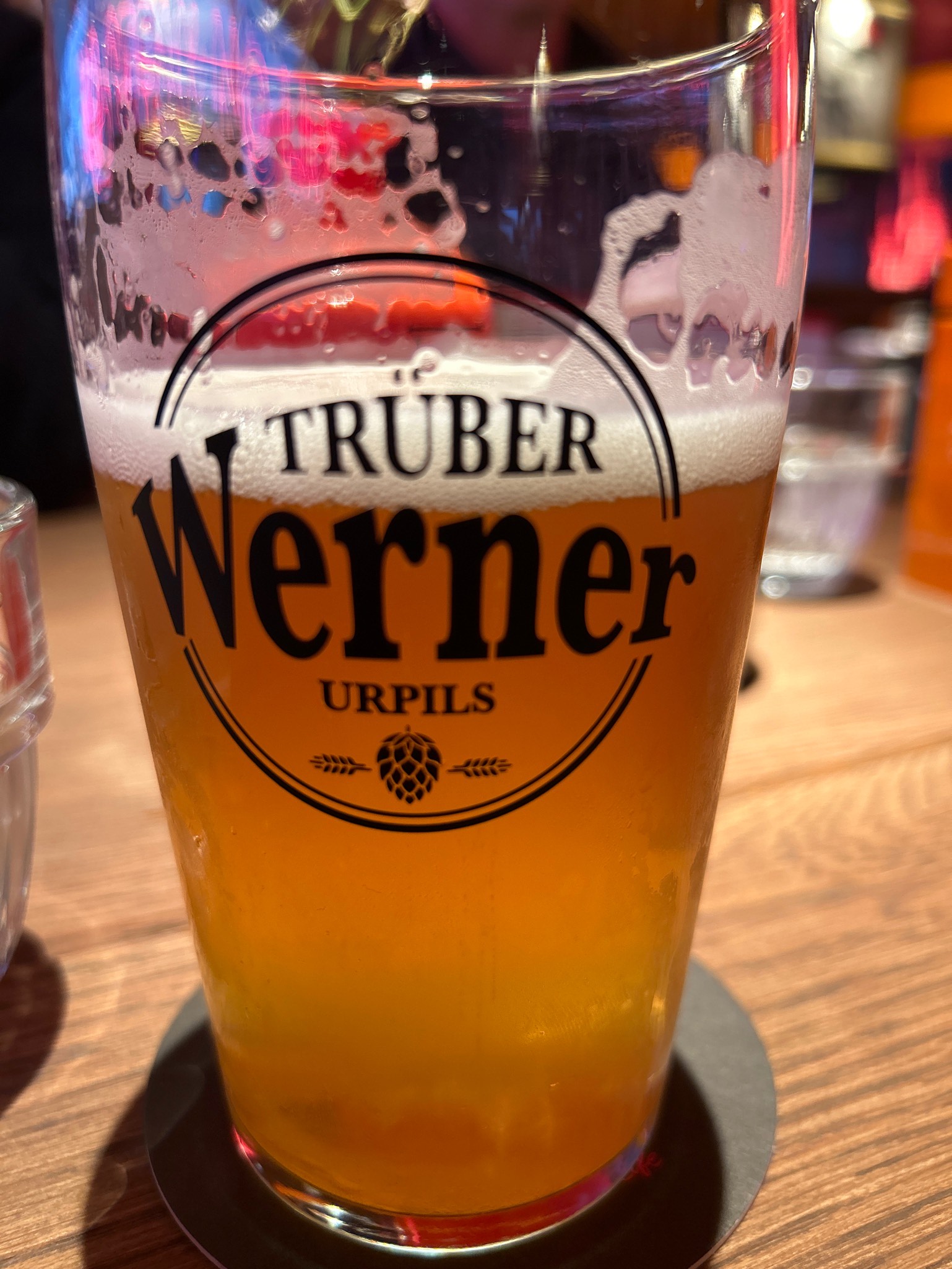 Trüber Werner, Jäger &Lustig
