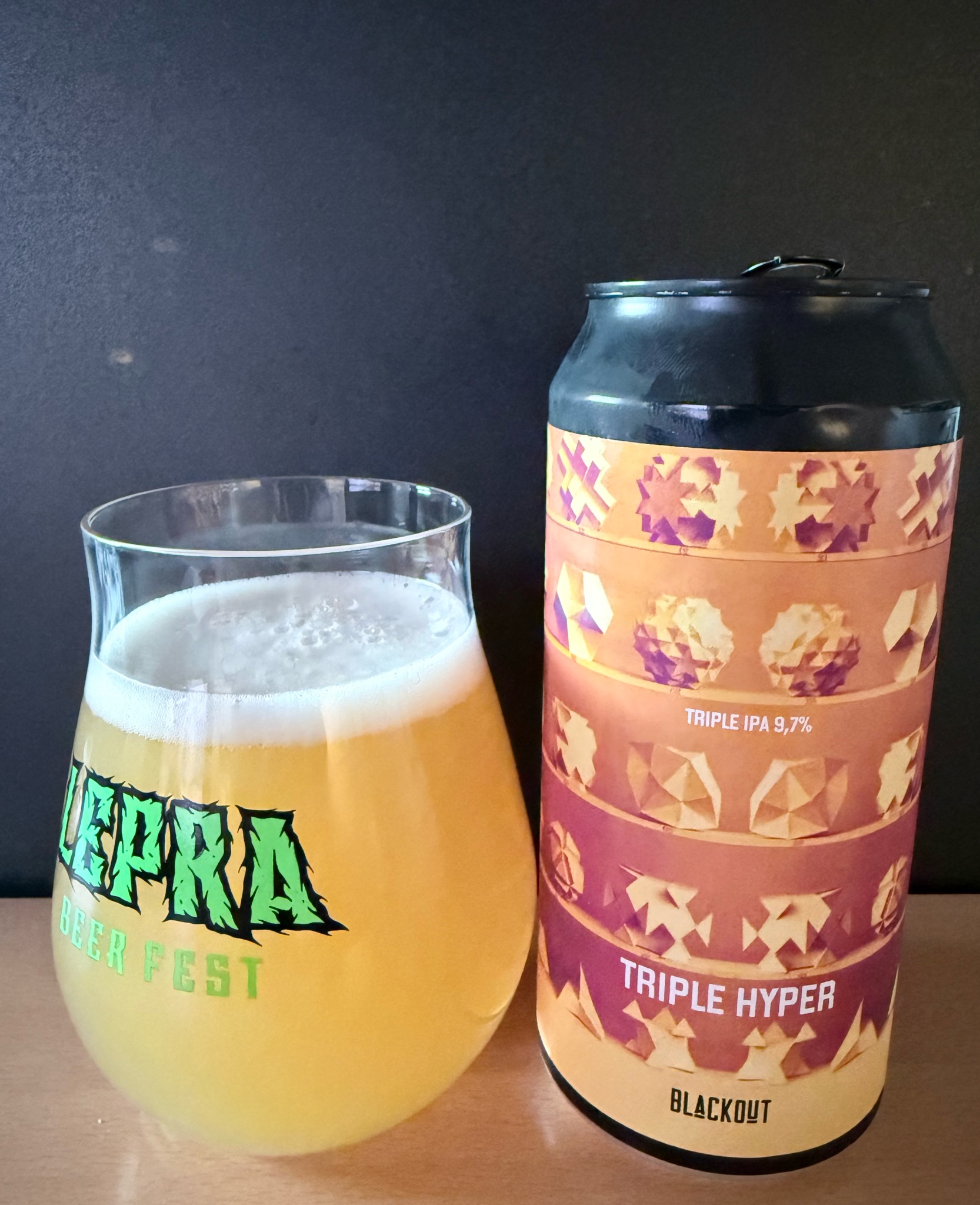 triple hyper, Romania