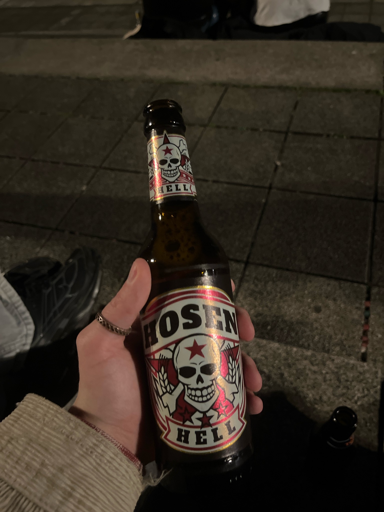 Hosen Hell, Schlossbrauerei Au-Hallertau