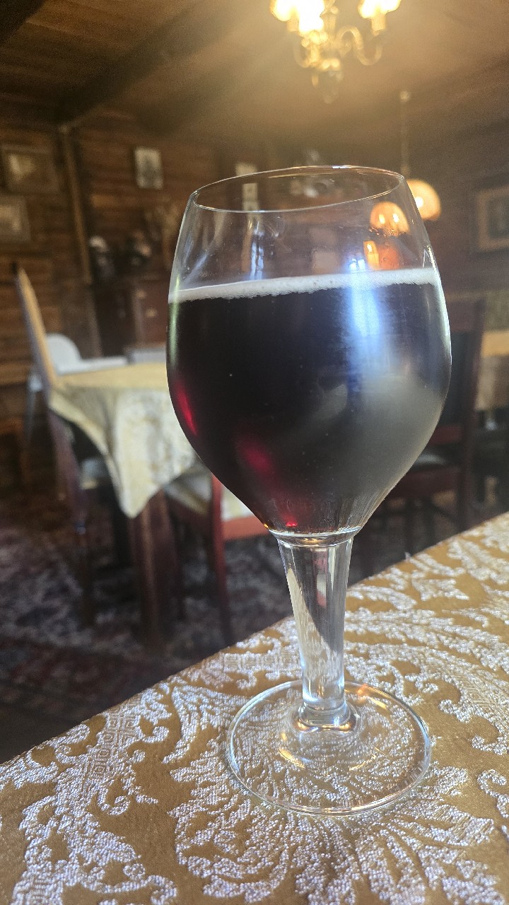 Tõmmu Hiid, Estonia