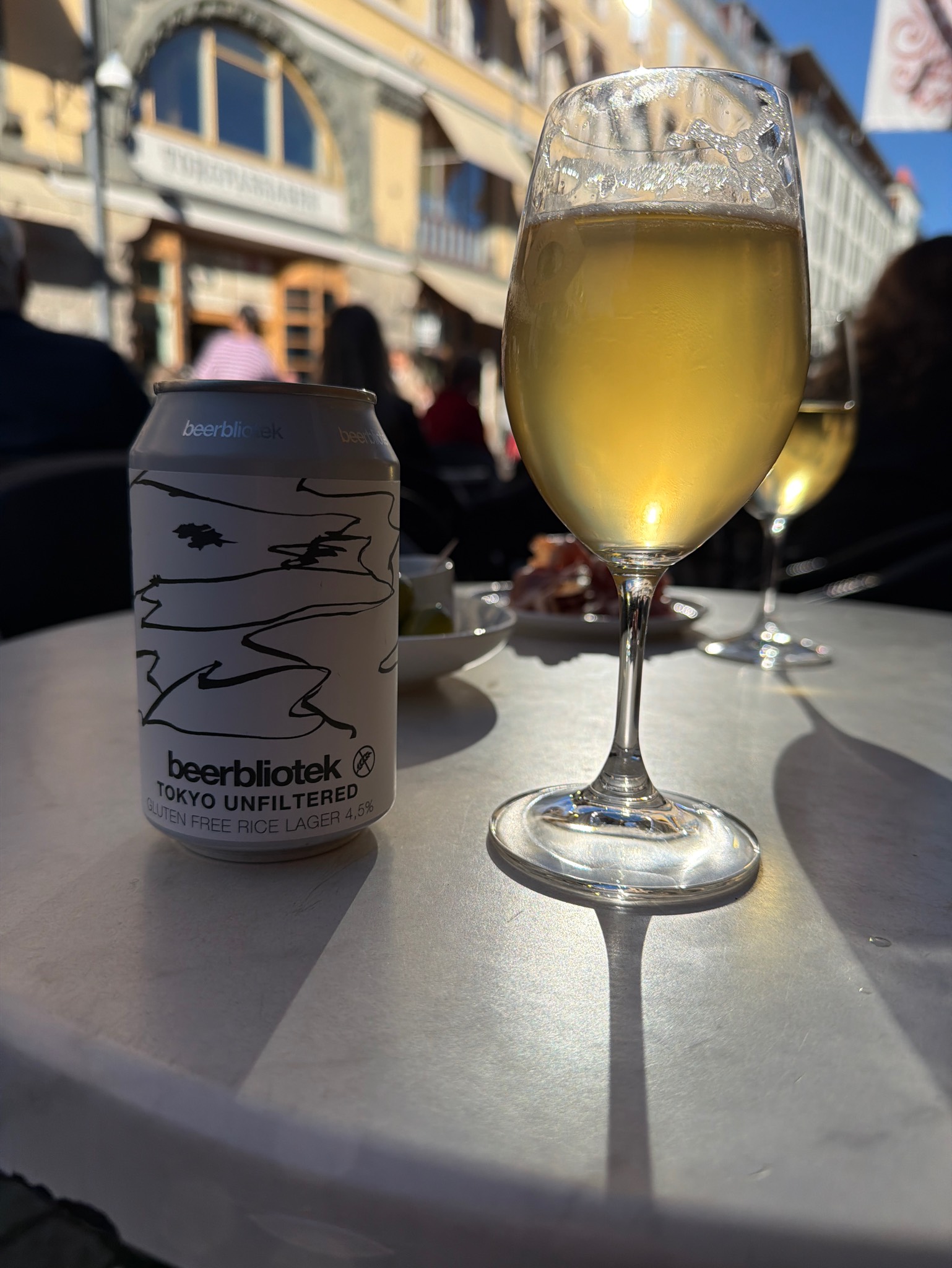 Tokyo unfiltered, Sweden