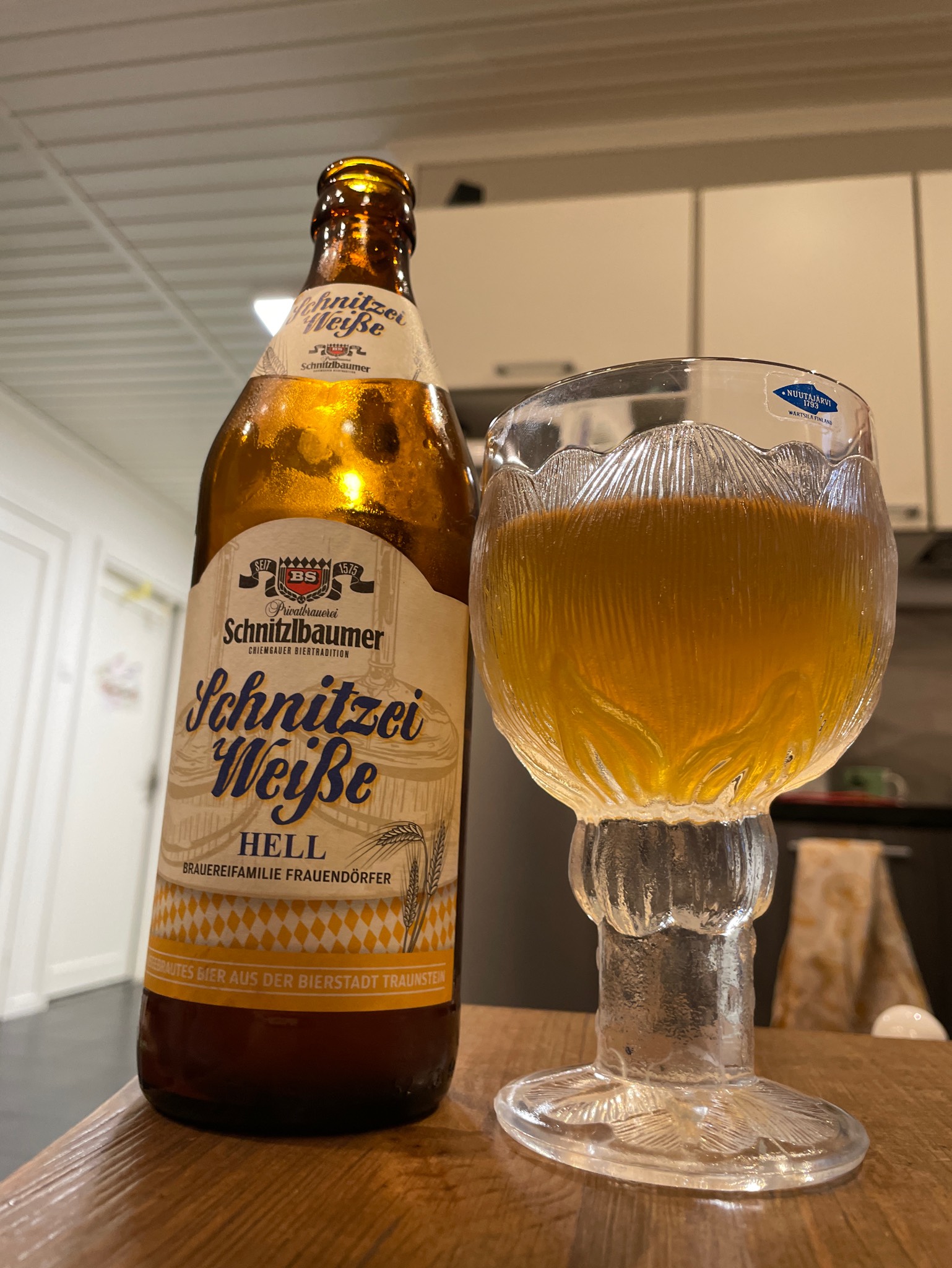 Schnitzei Weiße Hell, Privatbrauerei Schnitzlbaumer