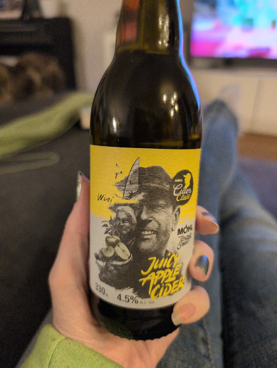 Juicy apple cider, Mohl