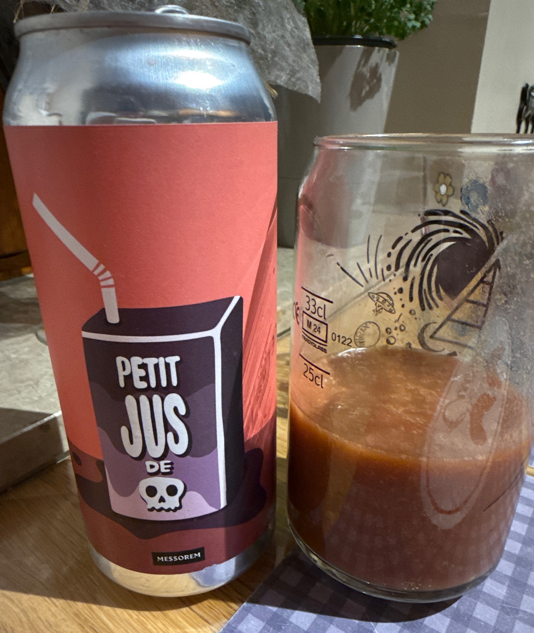 Petit Jus De Mort: Fraise, Mangue, Bleuet, Canada