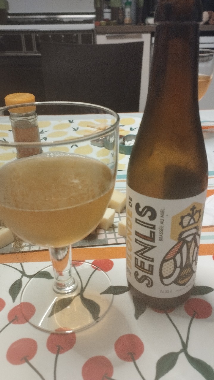 Blonde De Senlis, France