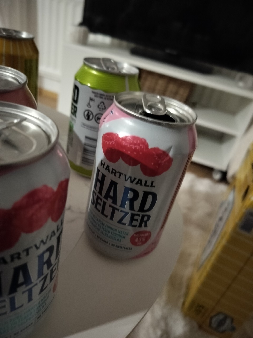 Hartwall Hard Seltzer Vadelma, Finland