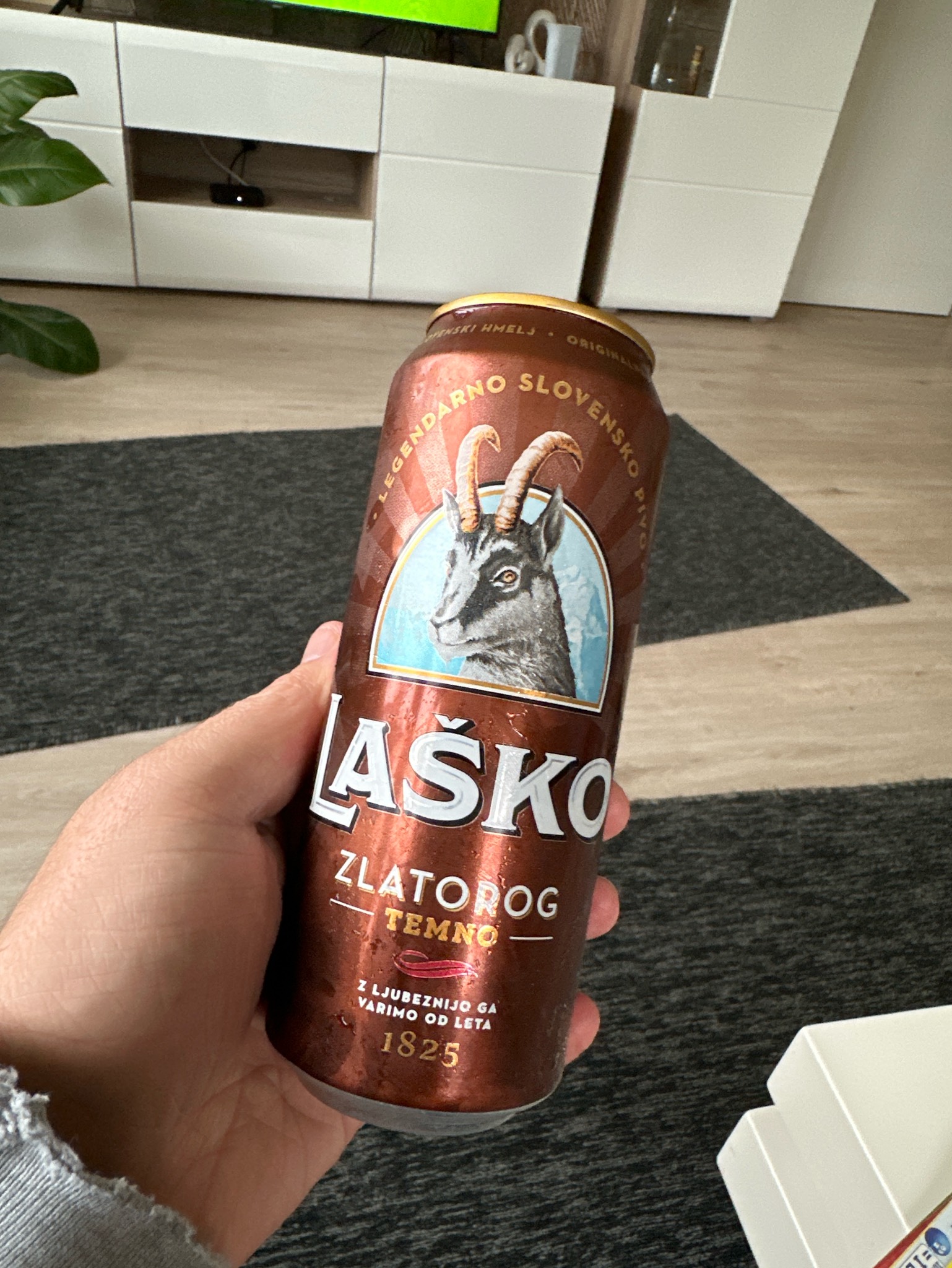 Laško Zlatorog Temno, Slovenia