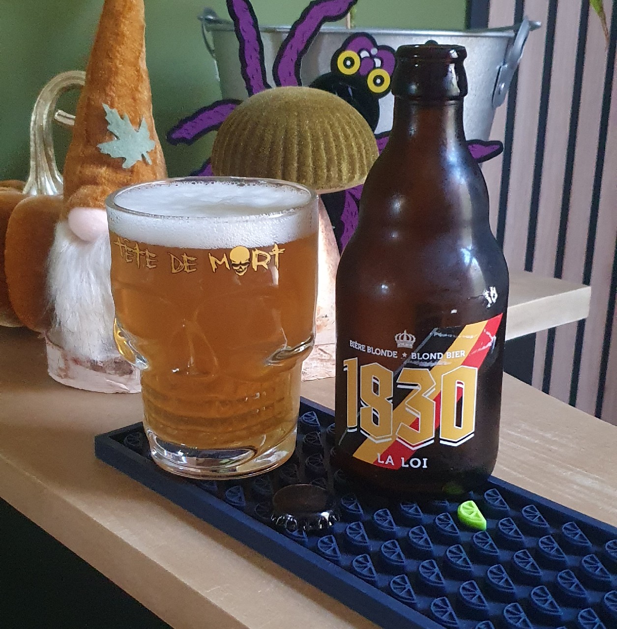 1830 la loi, Scåssenes