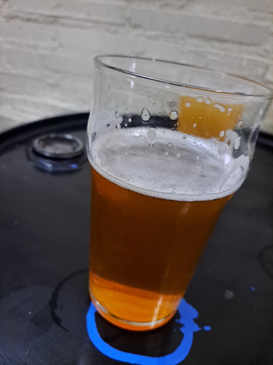 La Vuestra, Cervecería L'Artesana