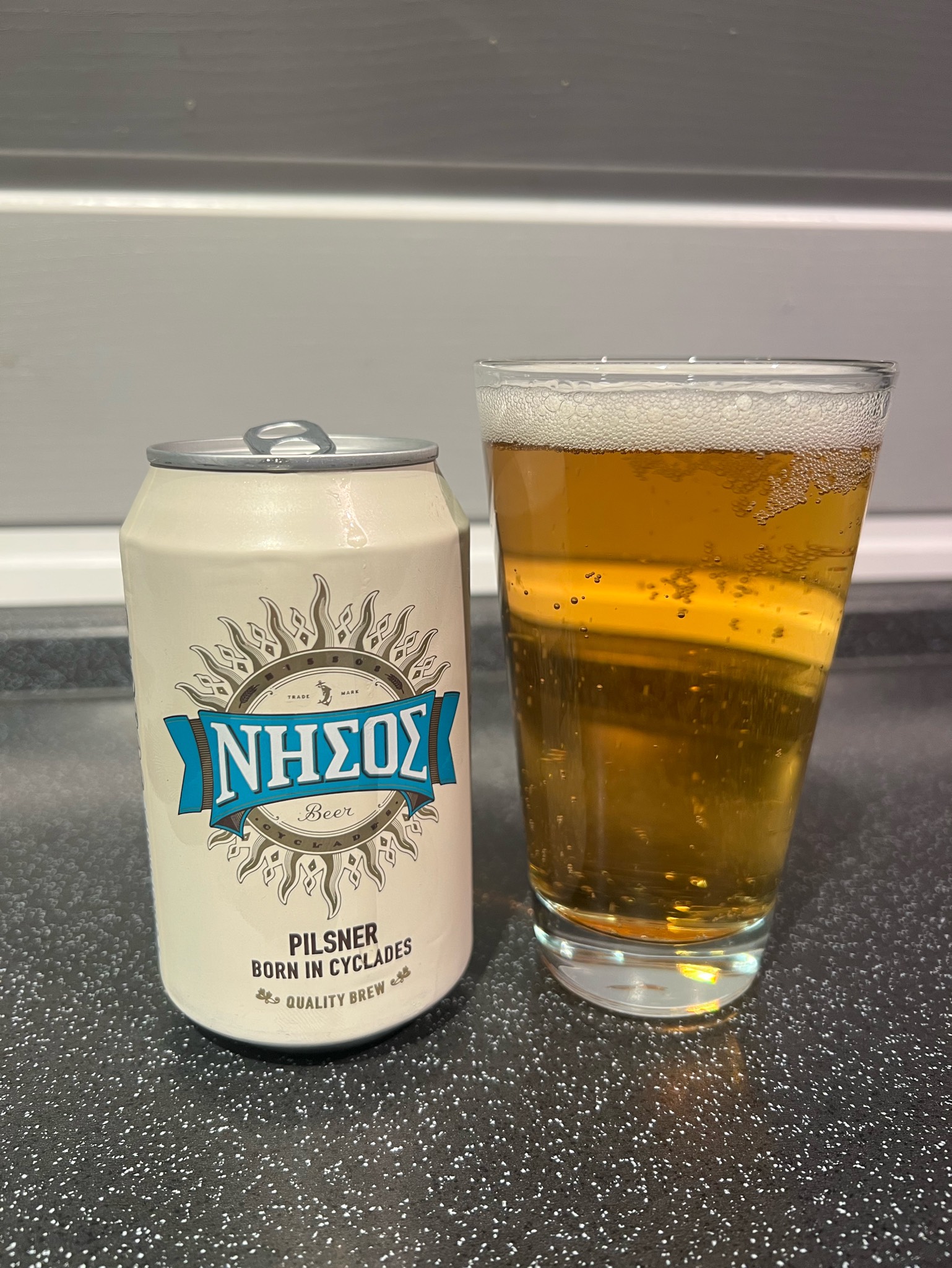 Nissos Pilsner / Νήσος Pilsner, Greece