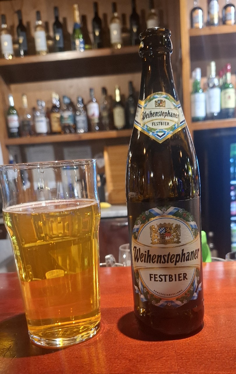 Weihenstephaner Festbier, Bayerische Staatsbrauerei Weihenstephan