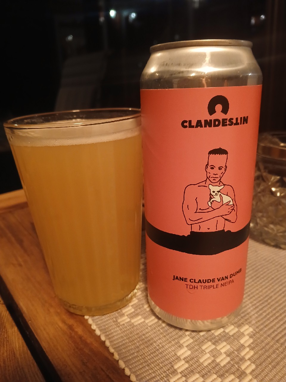 Jean-Claude Van Dumb, Clandestin Beer