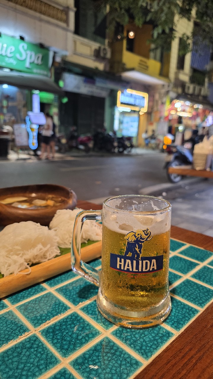 Halida Premium Lager Beer, Vietnam