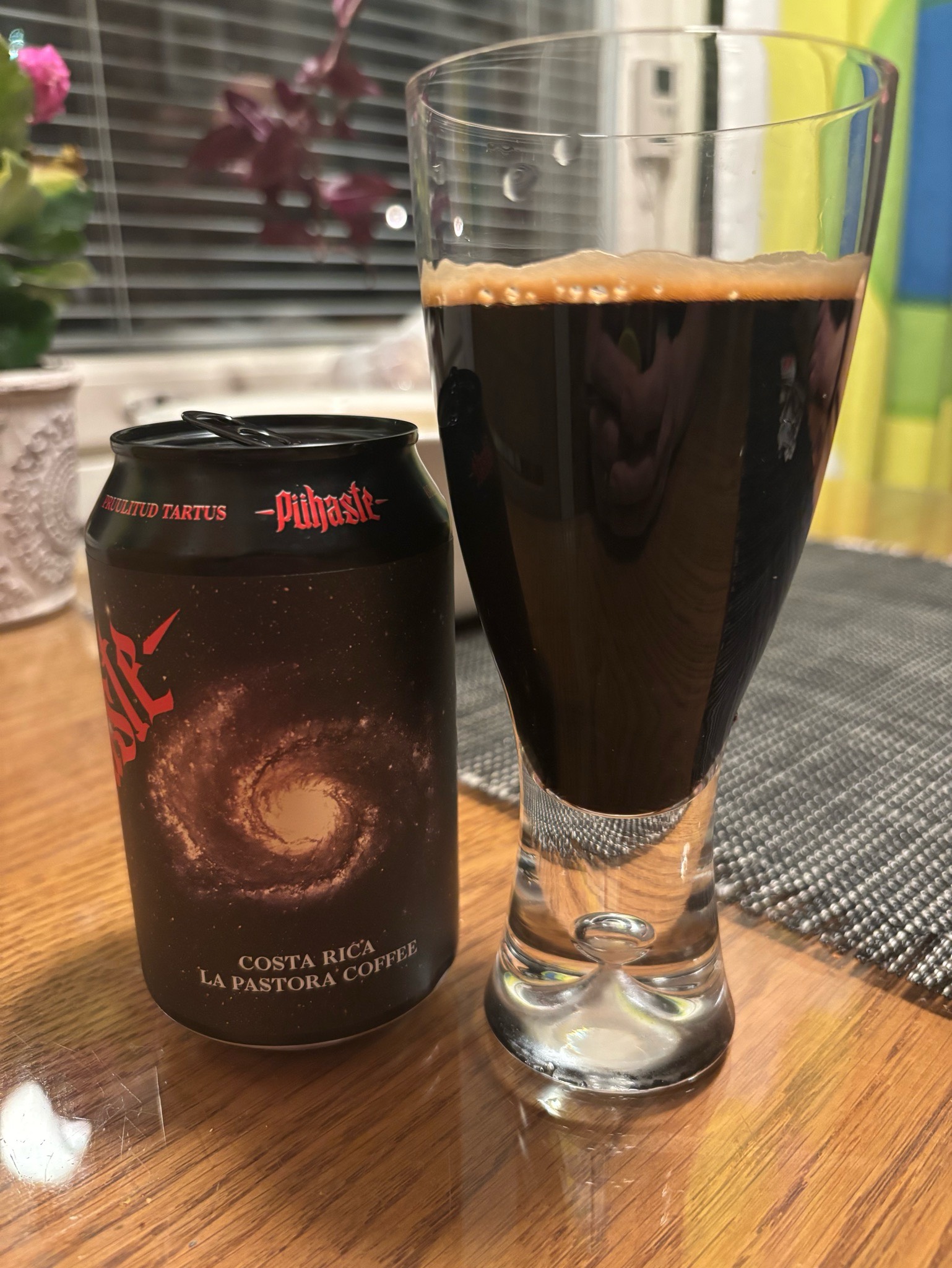 Tumeaine Papua New Guinea Coffee, Estonia