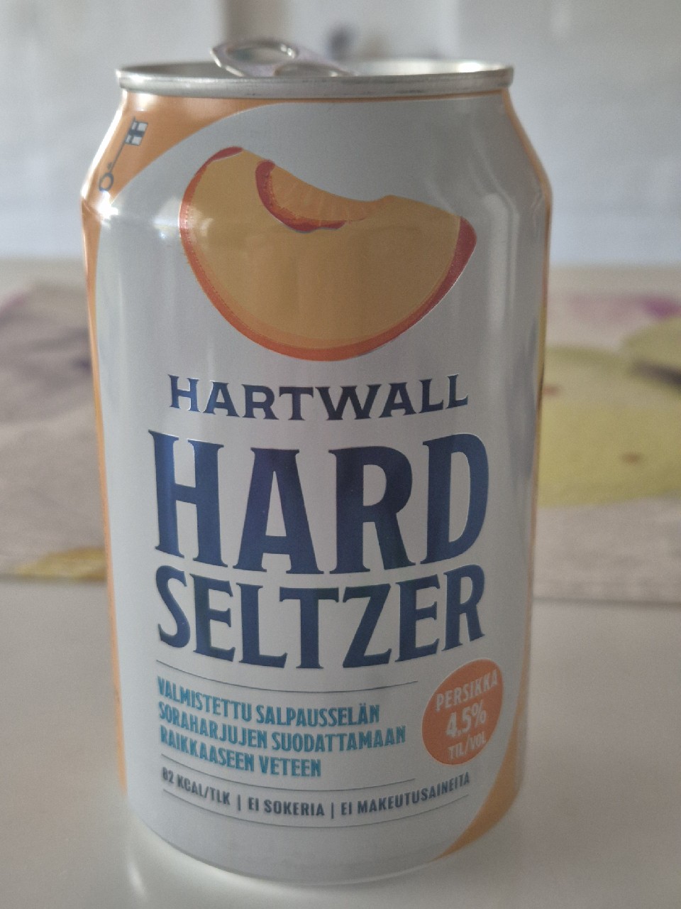 Hartwall Hard Seltzer Persikka, Finland