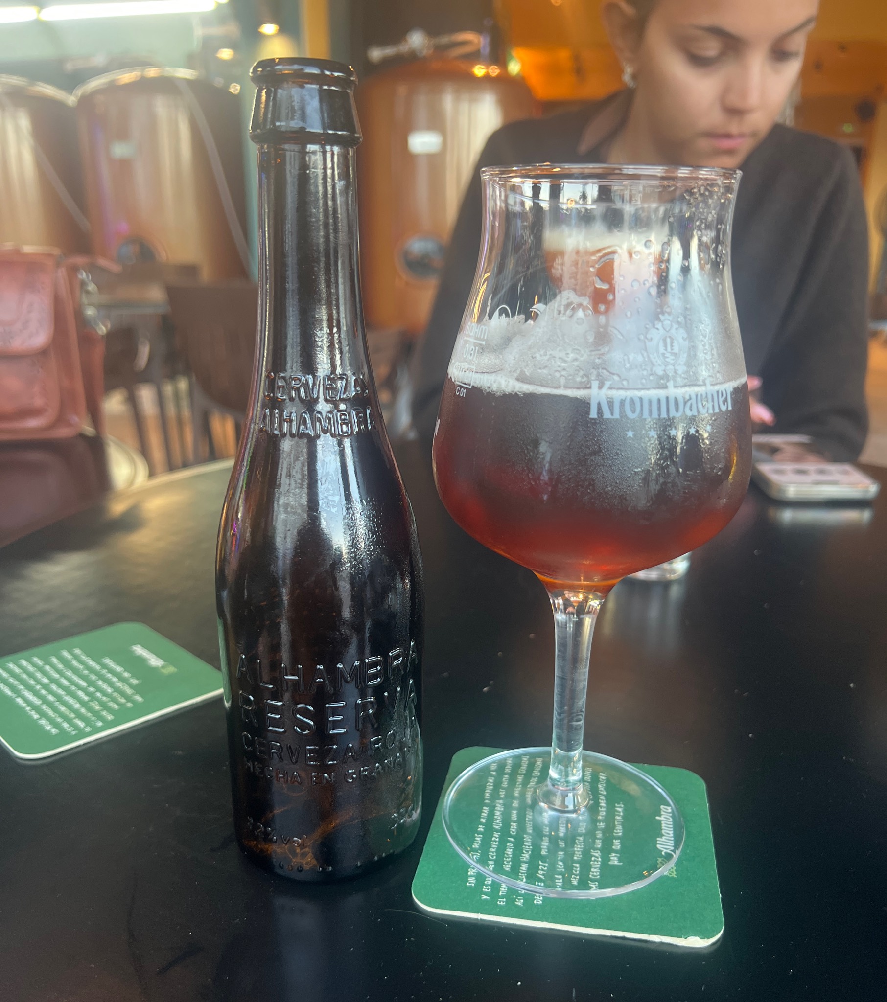 Alhambra Reserva Roja, Alhambra (Grupo Mahou-San Miguel)
