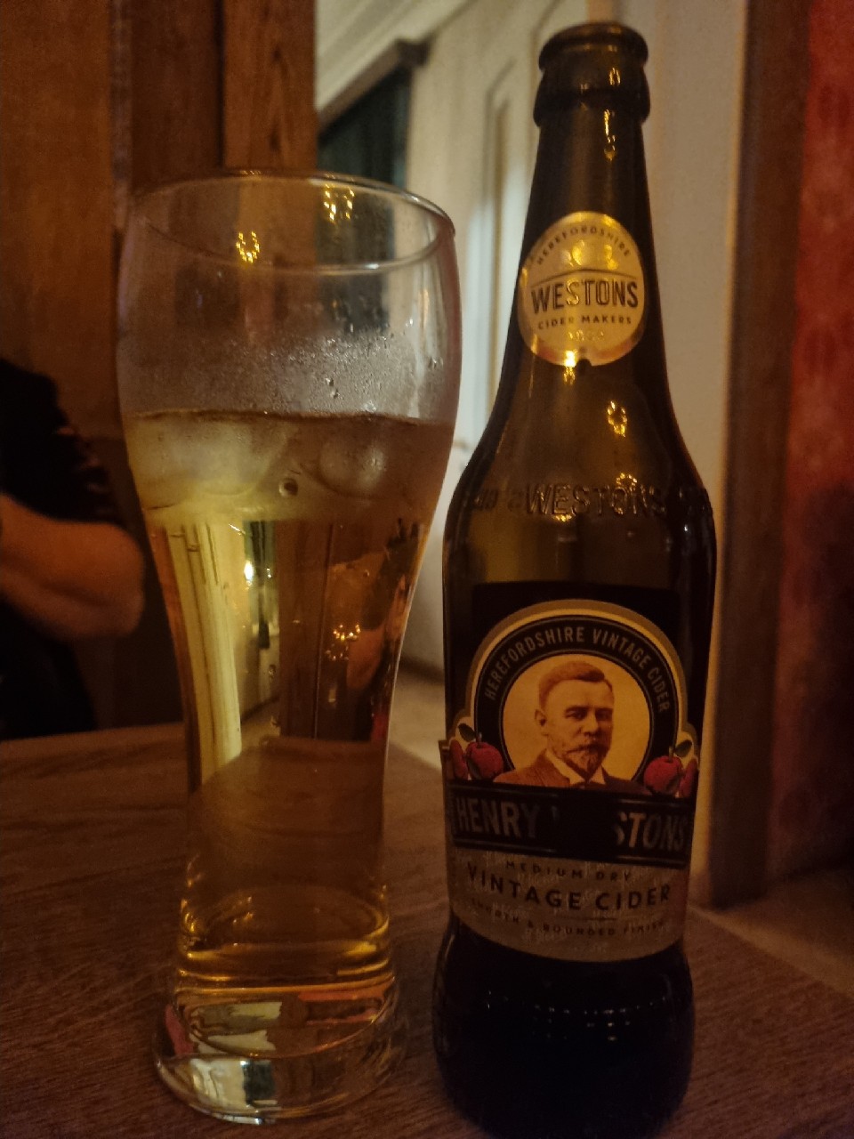 Henry Westons Medium Dry Vintage Cider 2020, Herefordshire Cider Company