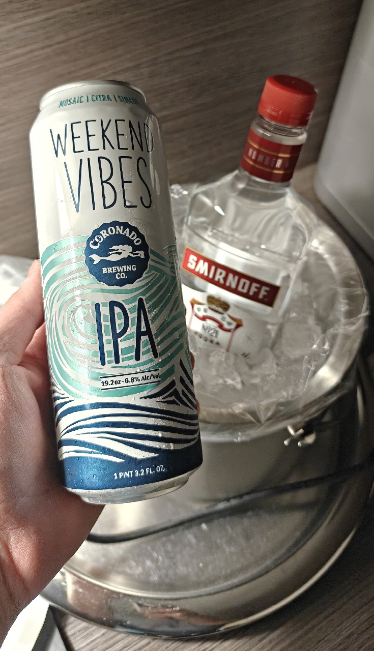 Weekend Vibes, Coronado Brewing Company