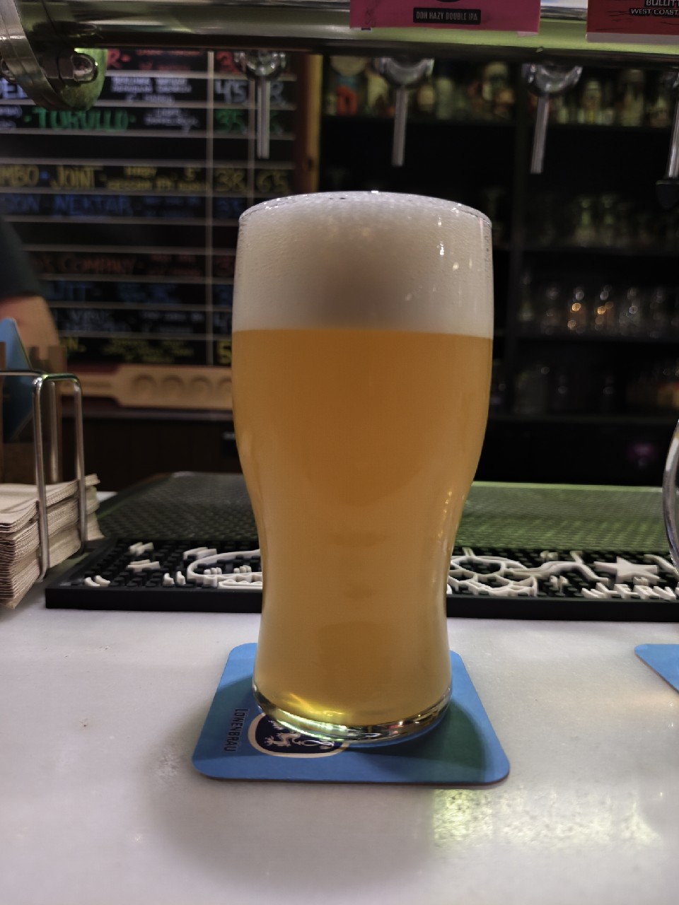 two's company, Spain