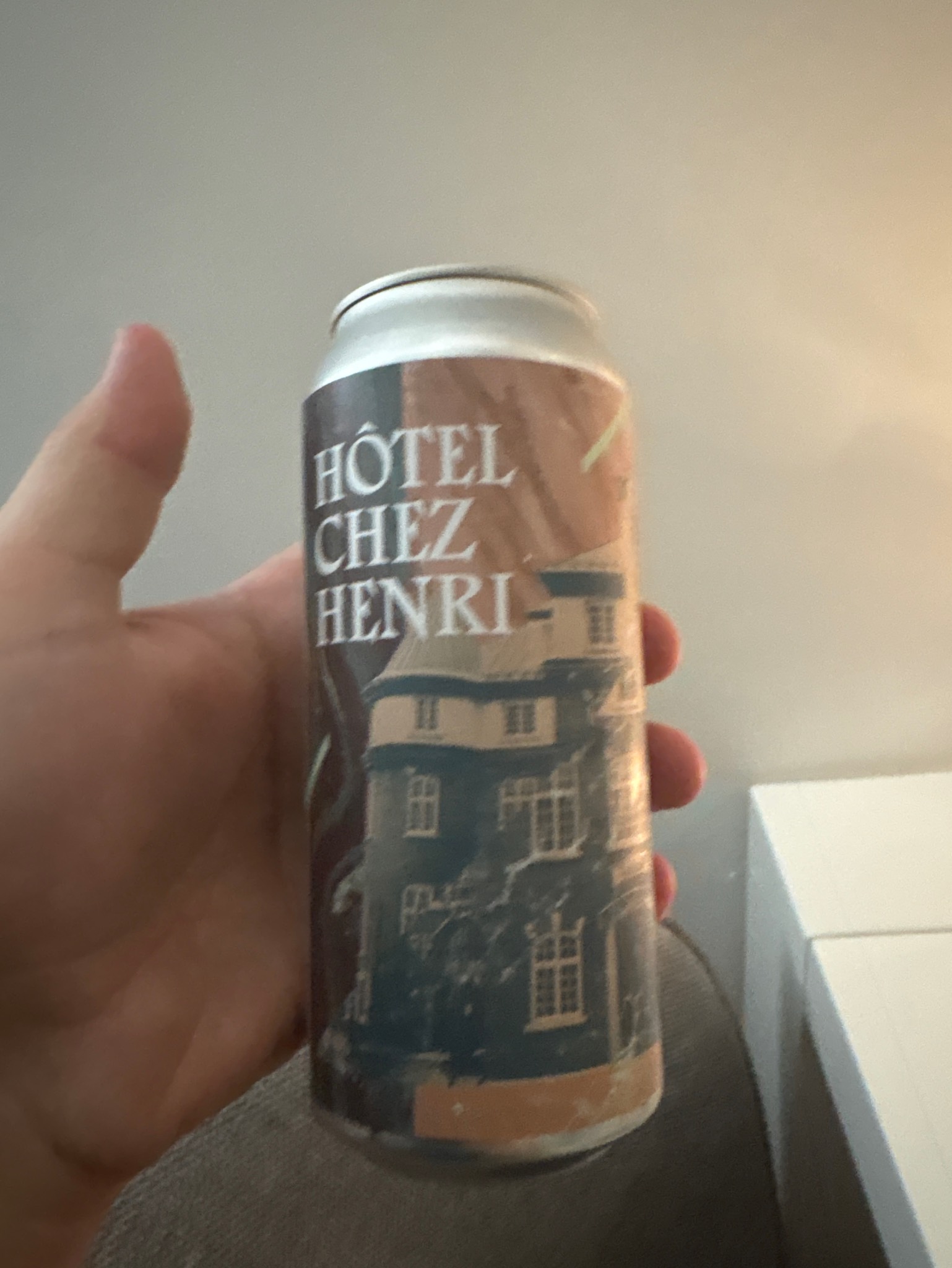 Hotel chez henri, Canada