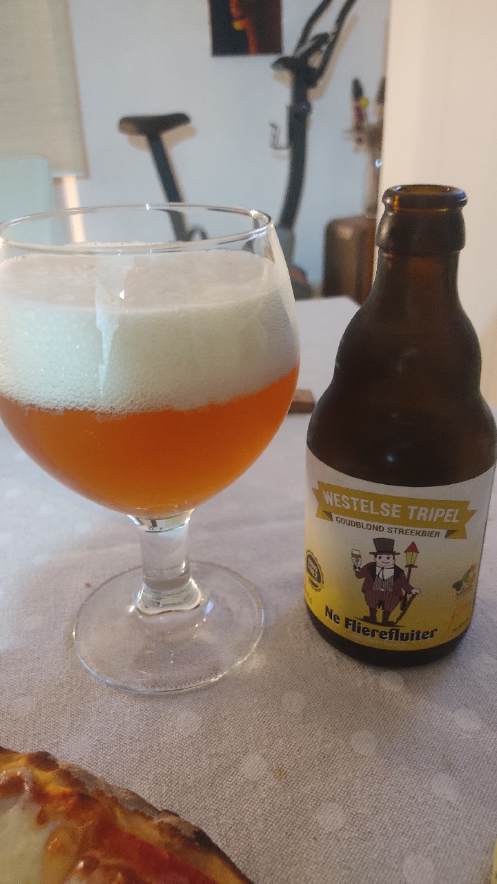 Ne Flierefluiter Westelse Tripel, Brouwerij Fisser