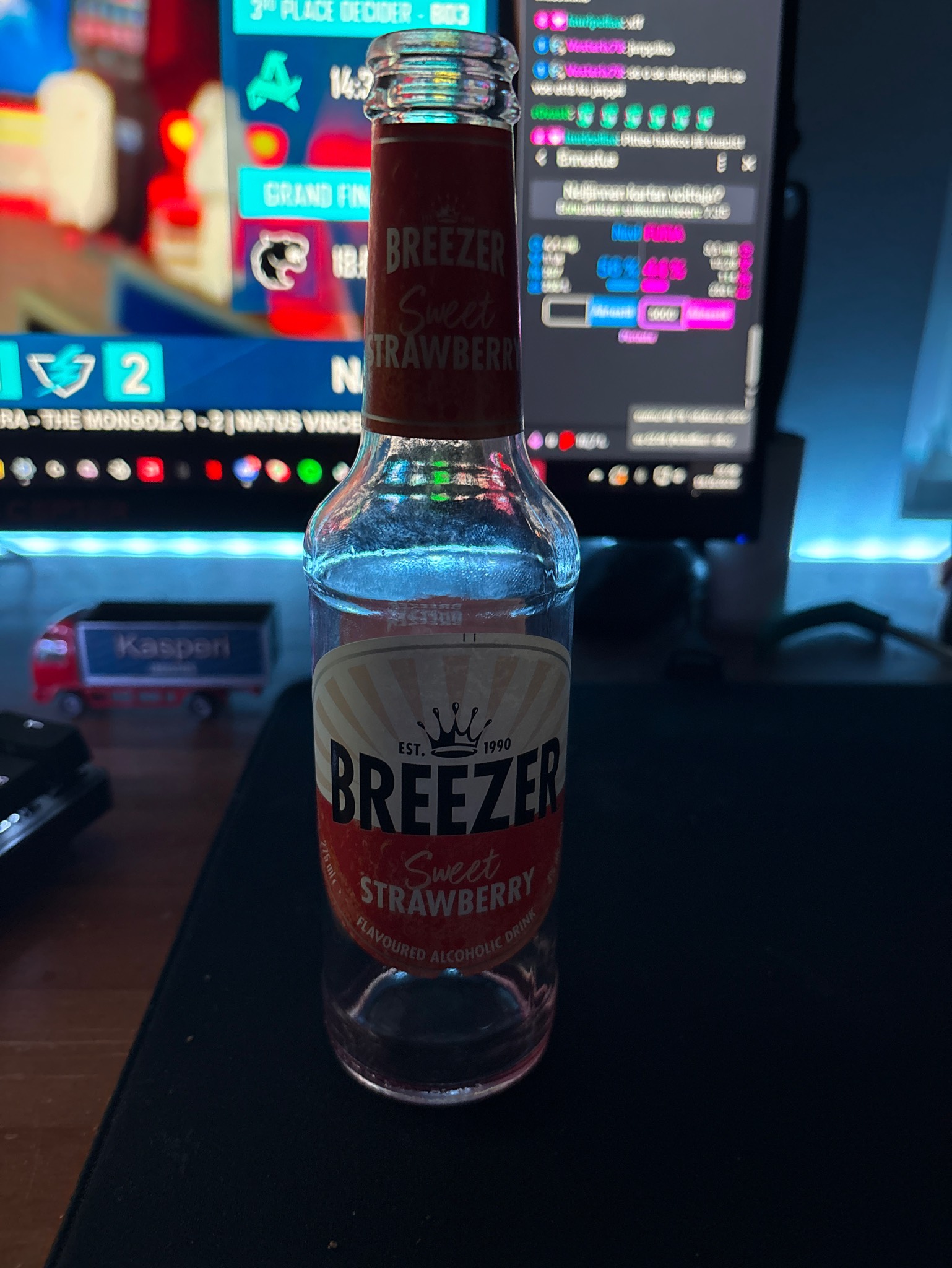 Breezer Strawberry, Bermuda