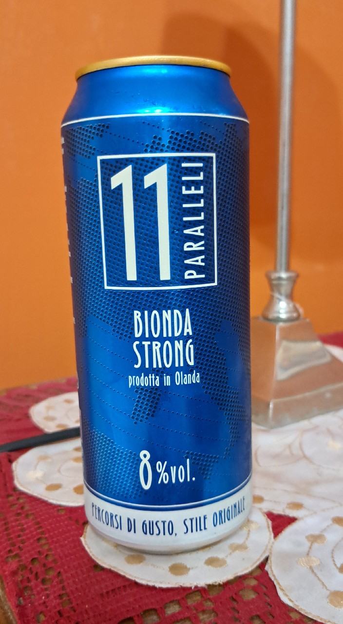 Bionda Strong, 11 Paralleli