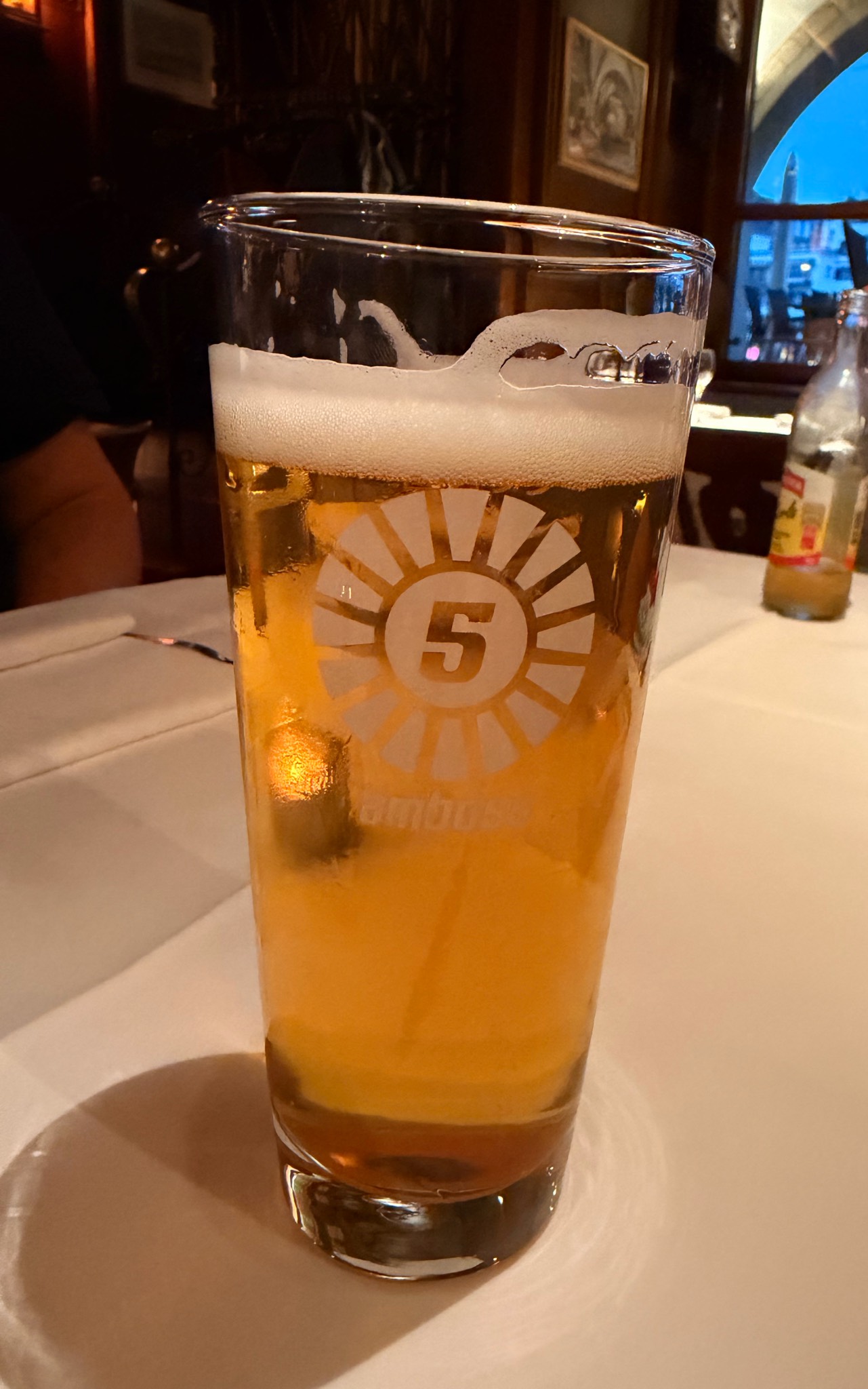 Amboss Blonde, Amboss