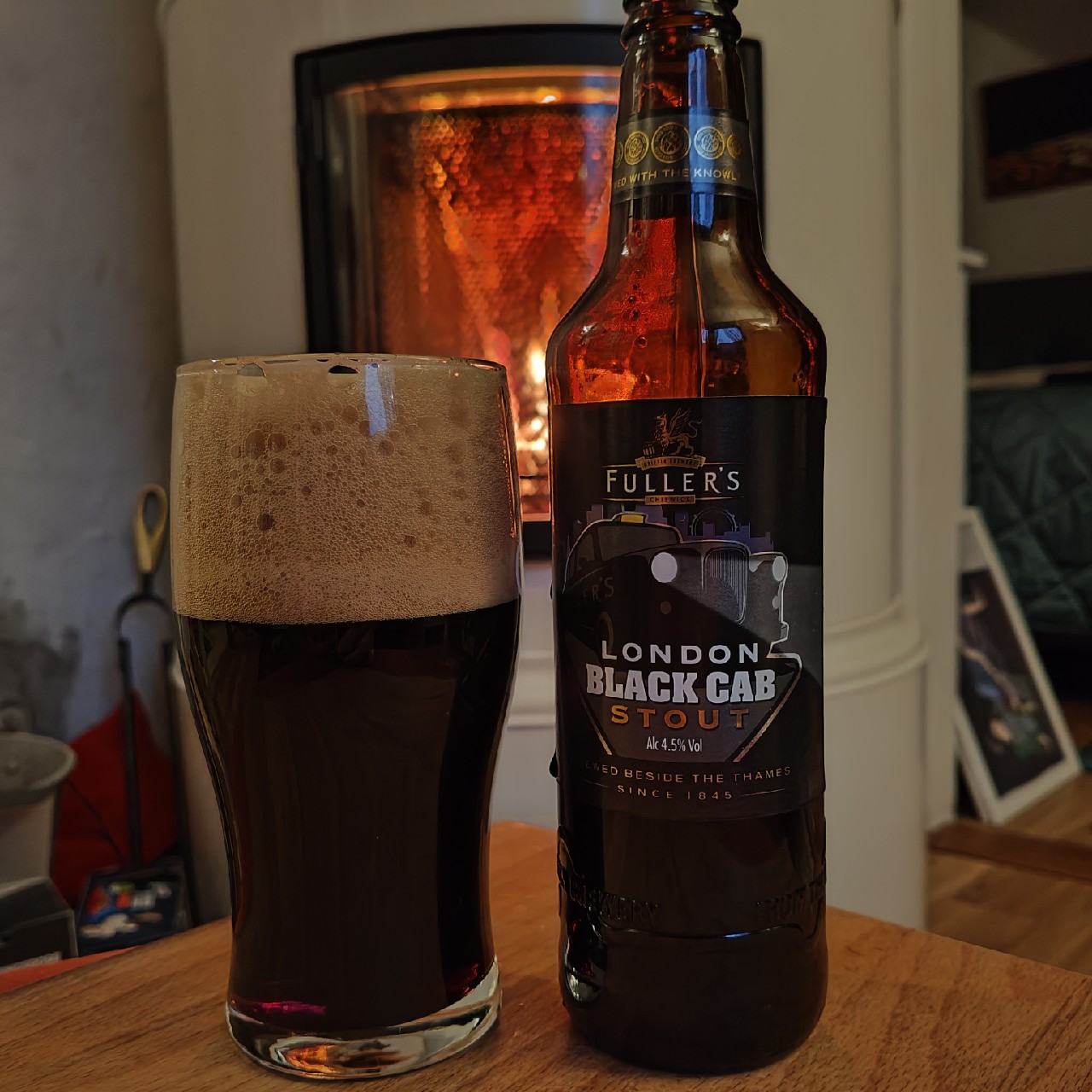 Black Cab, Fuller's Griffin Brewery (Asahi Breweries)