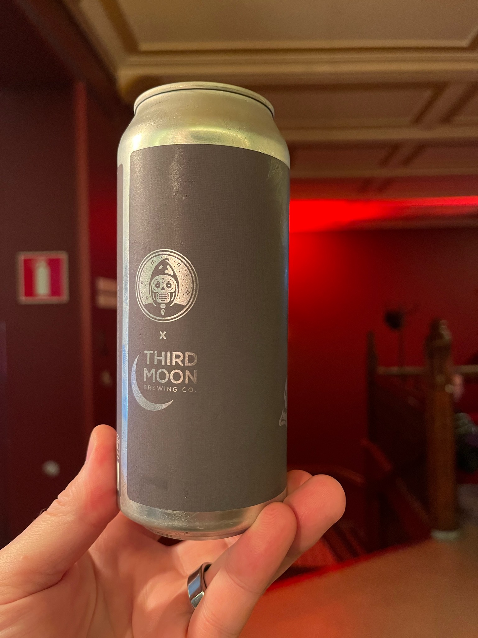 A6Y6 : X Third Moon, Canada