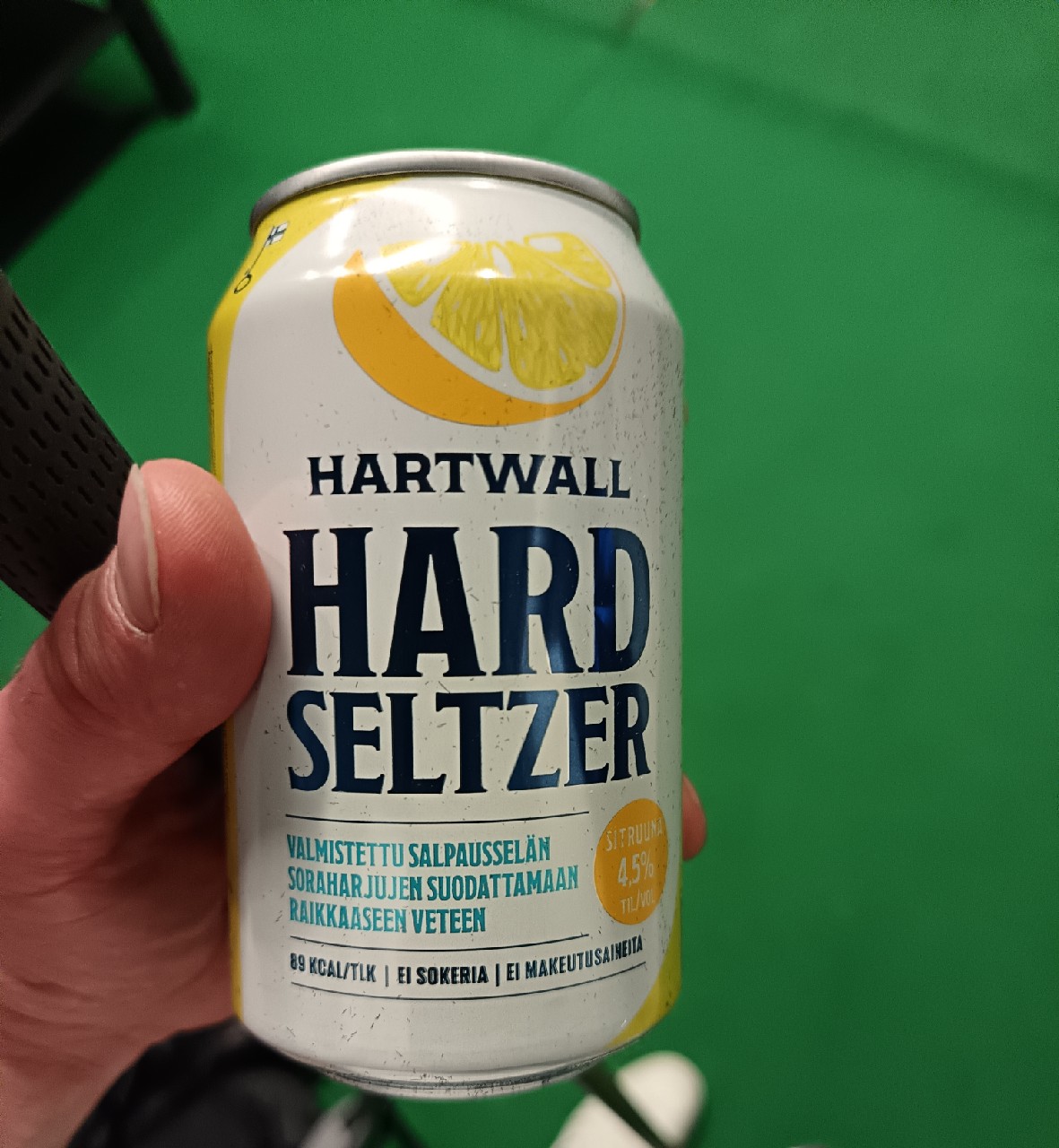 Hartwall Hard Seltzer Sitruuna, Finland