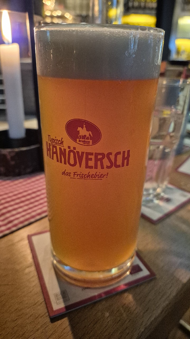 Typisch Hanöversch Bernstein, Brauhaus Ernst August