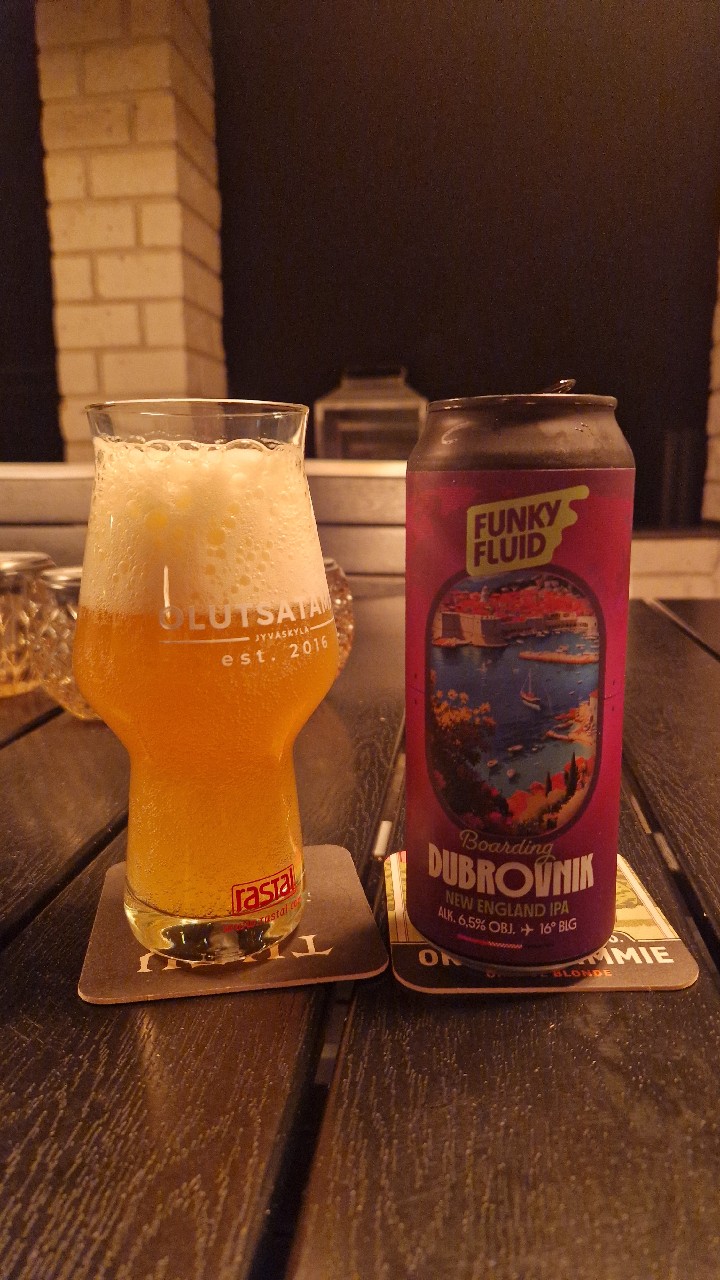 Boarding: Dubrovnik, Poland