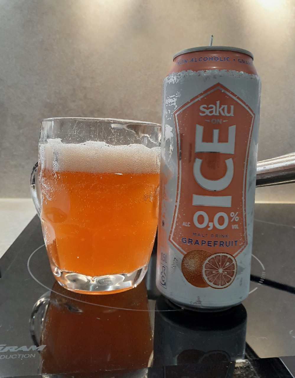 Saku On Ice Greibine Õllejook / Radler Greip, Estonia