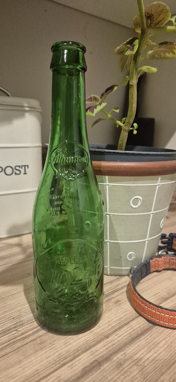 Alhambra Reserva 1925, Spain