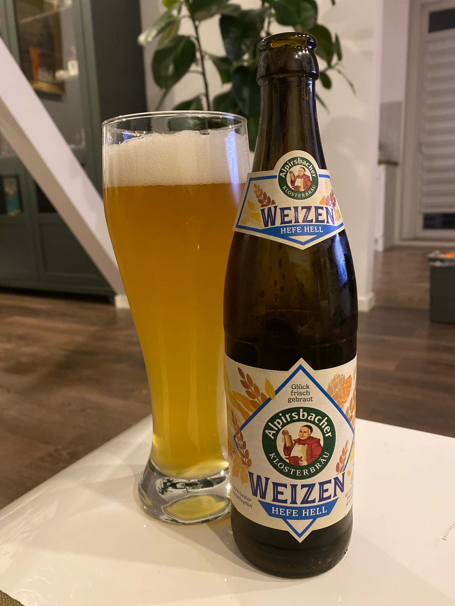 Alpirsbacher Weizen Hefe Hell, Germany