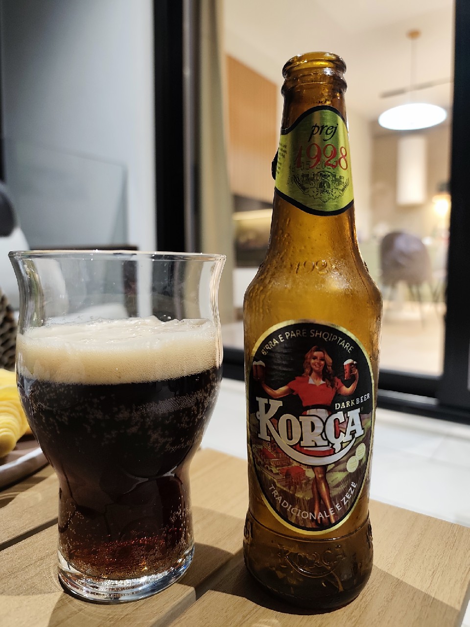 Korça Tradicionale e Zezë (Dark), Birra Korça