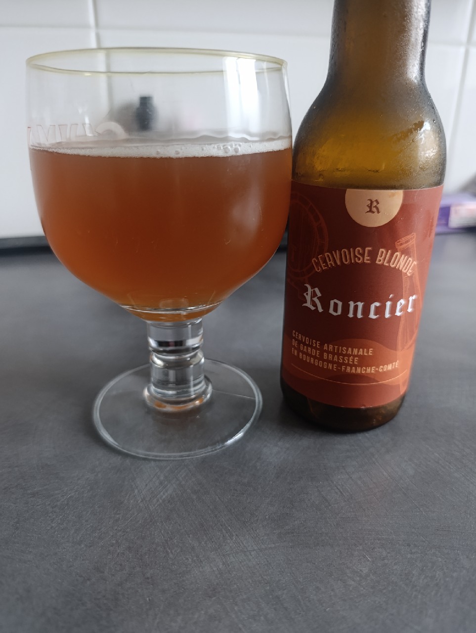 Cervoise Blonde Roncier, France