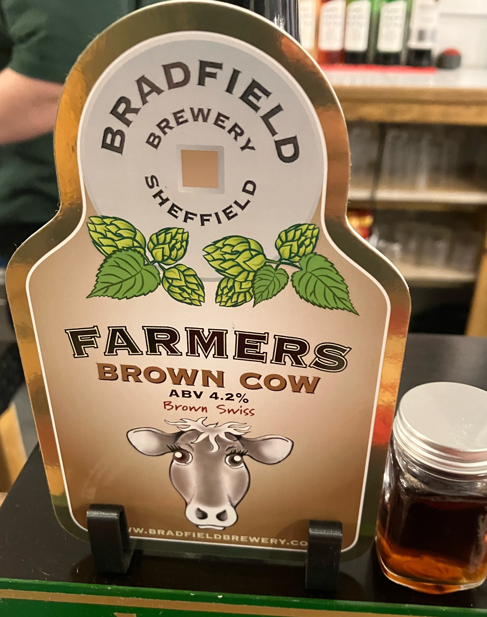 Farmers Brown Cow, Bradfield Brewer