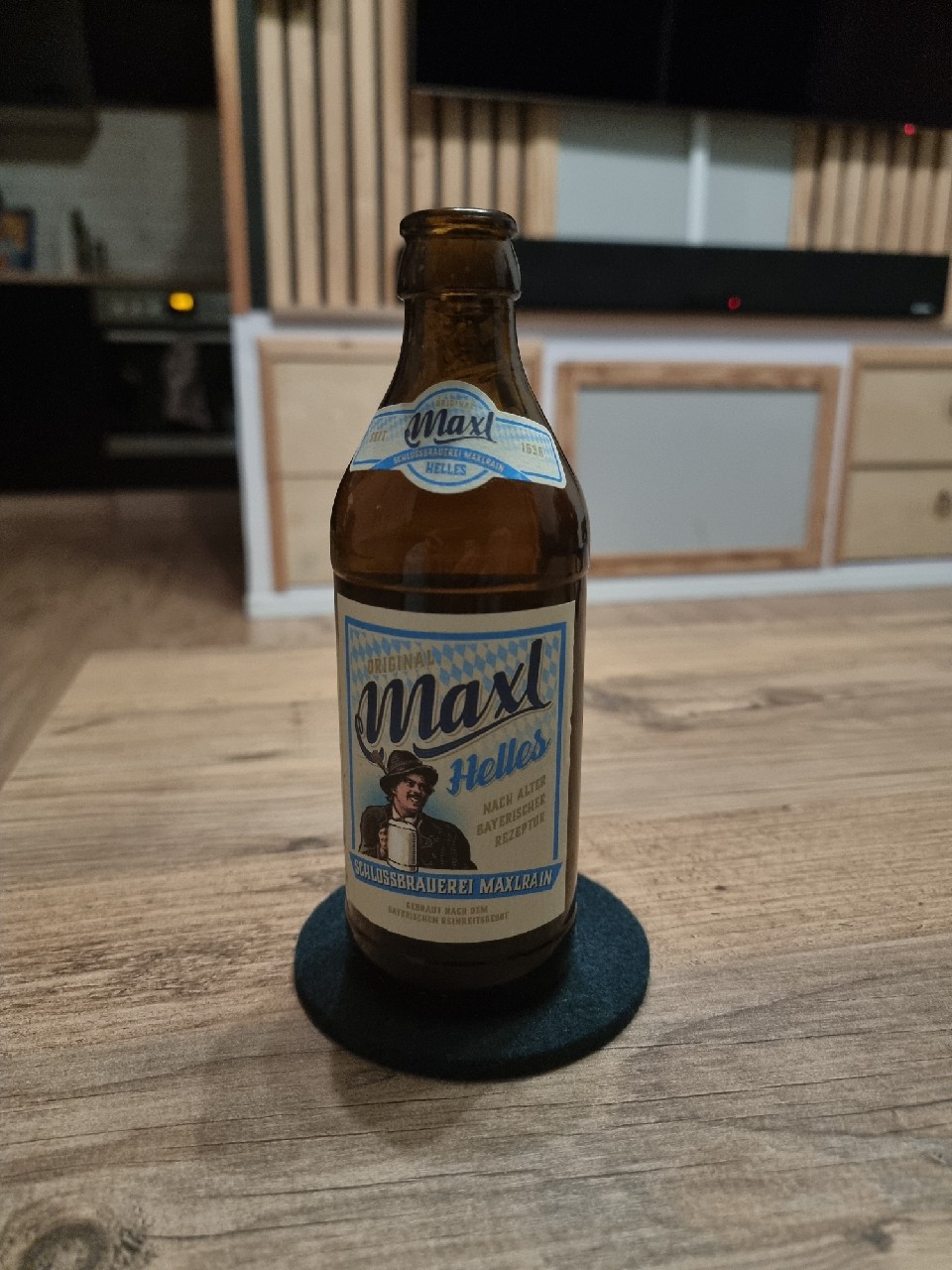 Maxl Helles, Schlossbrauerei Maxlrain