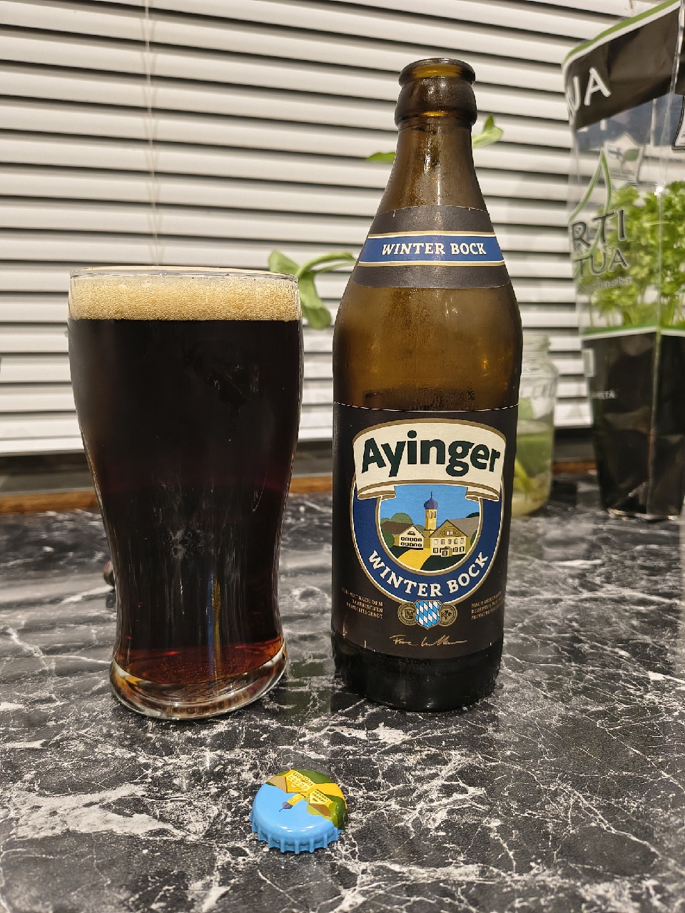 Ayinger Winter Bock, Ayinger Privatbrauerei