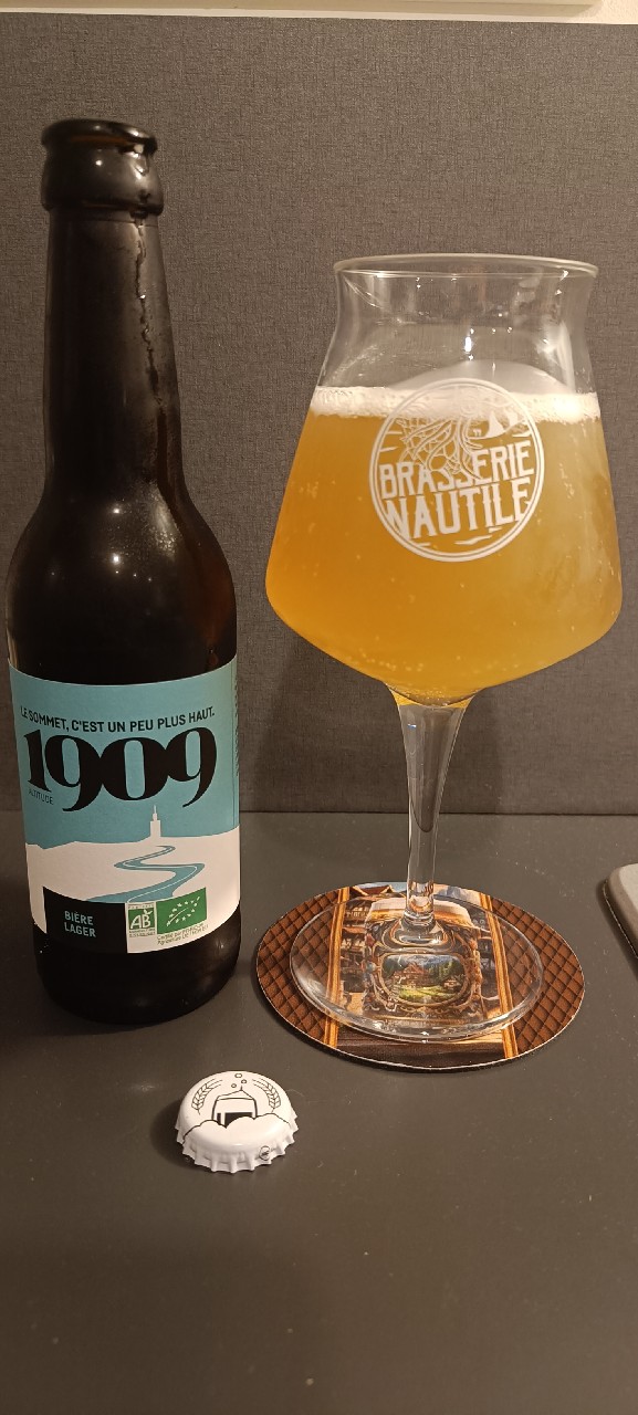 Altitude 1909 Le Sommet, France