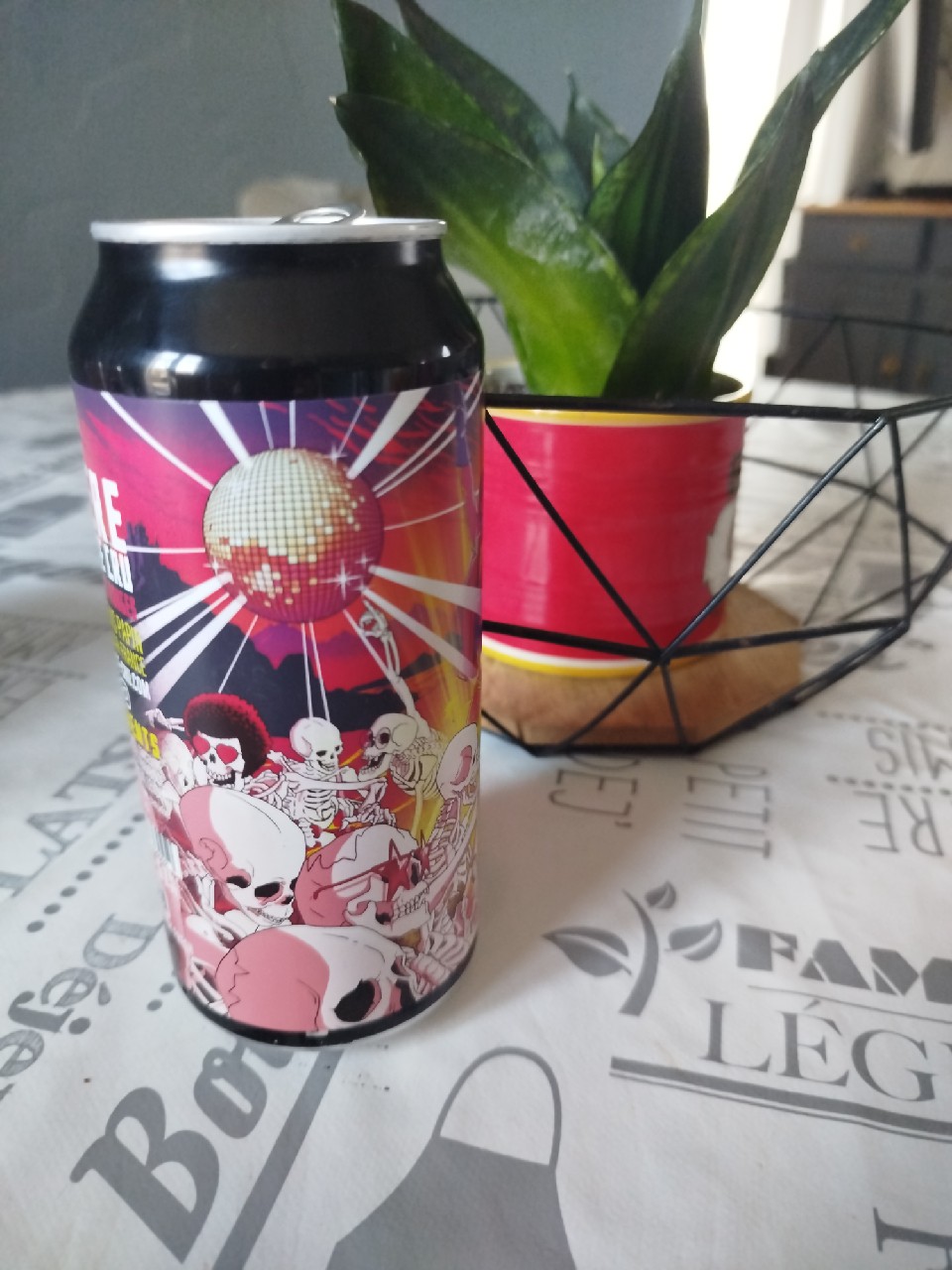 Floor Is Lava, France