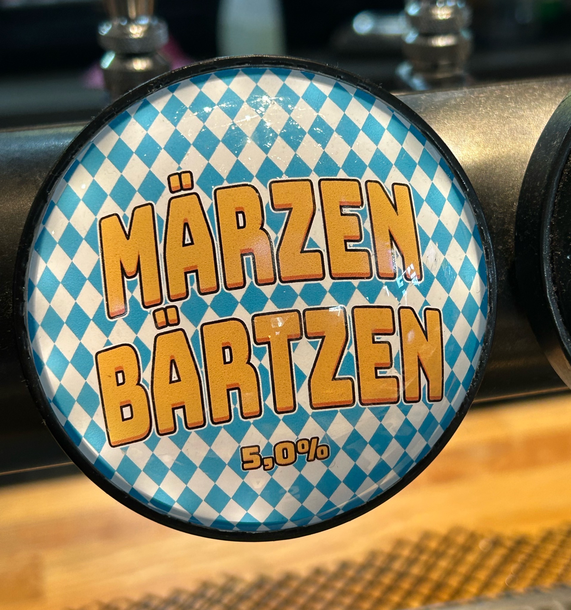 Märzen Bärtzen, Lilla Åbro