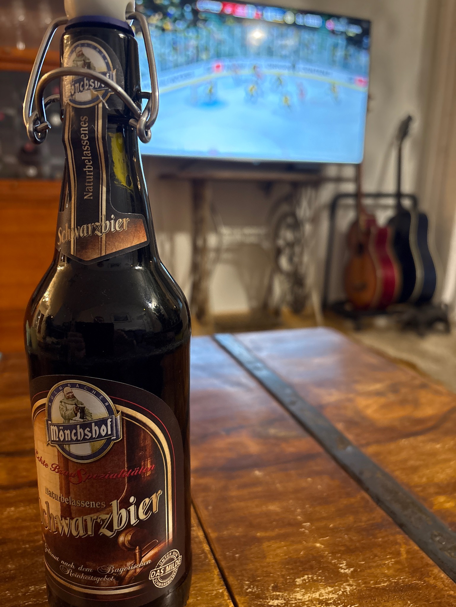 Mönchshof Naturbelassenes Schwarzbier, Kulmbacher Brauerei
