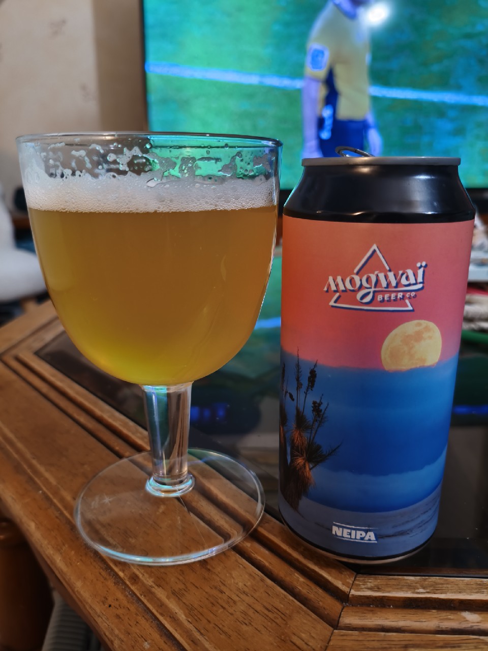 No Plot, Just Vibes, France