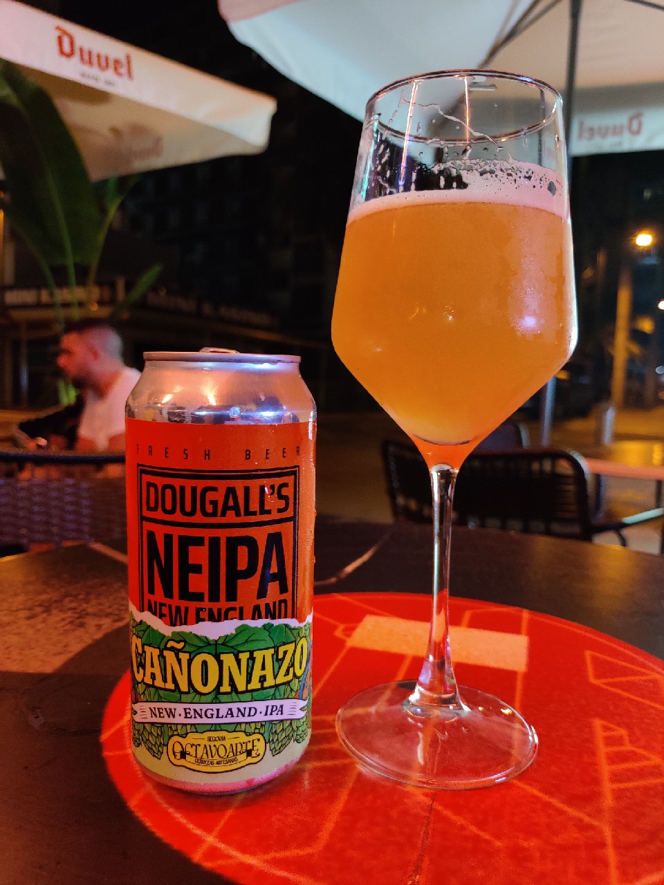 Cañonazo, Cerveza DouGall's